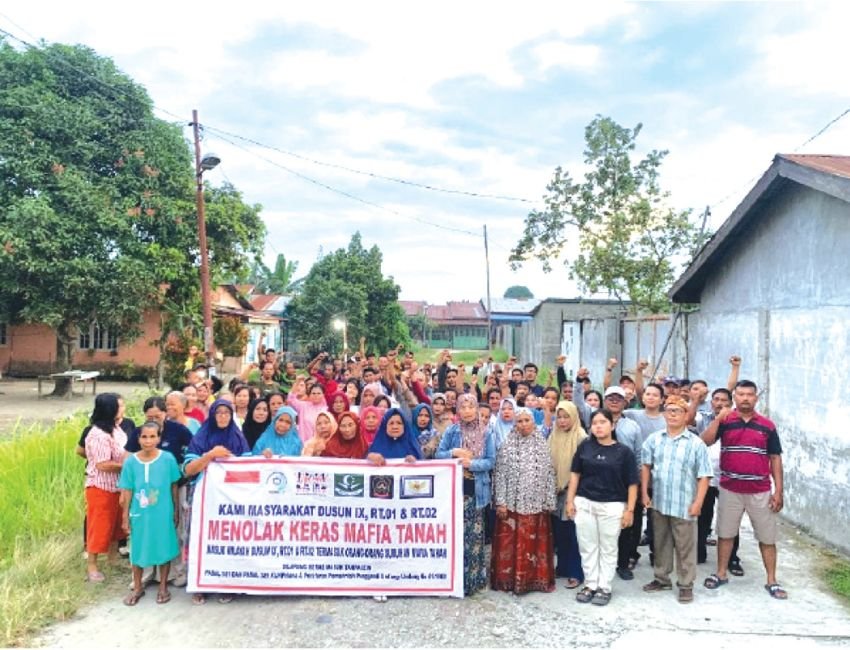 Ratusan Warga Dusun IX RT 01 dan RT 02 Kampung Agas Pasar IV Sampali Deliserdang Resah