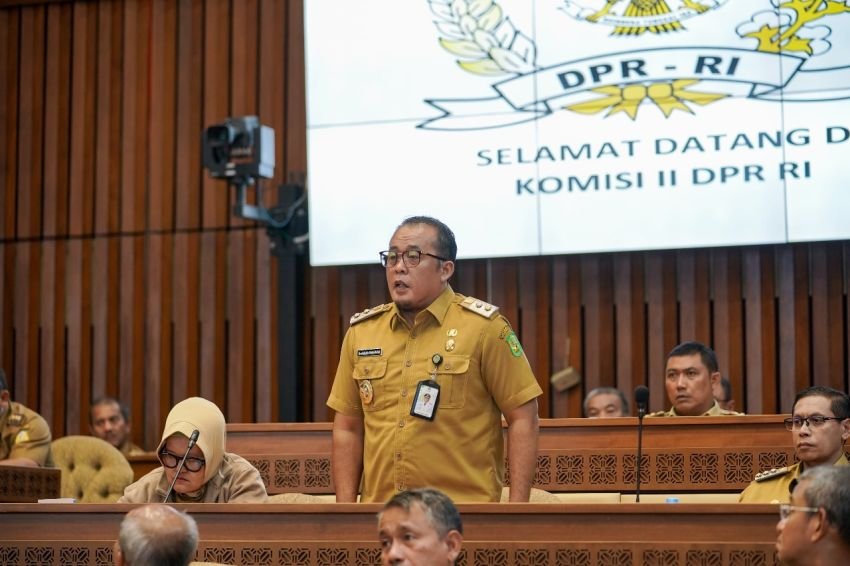 Plt Wali Kota Medan Hadiri Raker dan RDP Persiapan Pilkada Serentak 2024