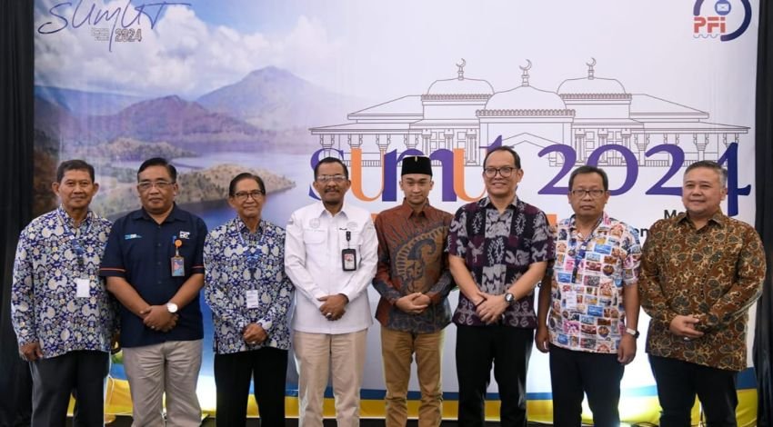 Ilyas Sitorus Apresiasi Pameran Nasional Filateli Tahun 2024