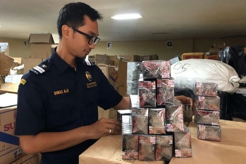 Bea Cukai Raih Rp257,7 T, Rokok dan Tembaga Jadi Sumber Utama