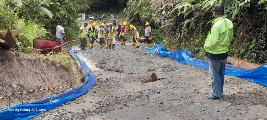 Pemkab Simalungun Bangun Jalan dan Saluran Drainase di Nagori Dolok Parmonangan