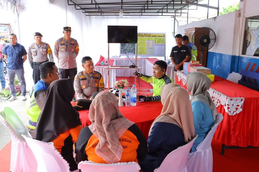 Hari Pertama Operasi Lilin Toba, Wakapolda Sumut Kunjungi Pos Yan Simpang Beo Tebingtinggi