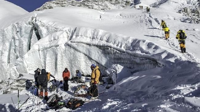 Mengungkap Penyebab Ratusan Mayat Dibiarkan di Gunung Everest