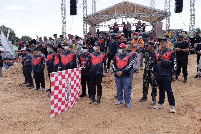 Bhayangkara Motocross Kapolres Tapsel Cup Dibuka di Sirkuit Pertapakan Persiapan Mapolres Paluta