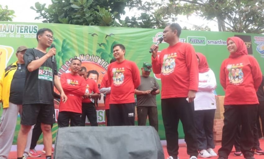 Bupati dan Wabup Sergai Meriahkan Fun Run Wisata 2024 di Pantai Cermin