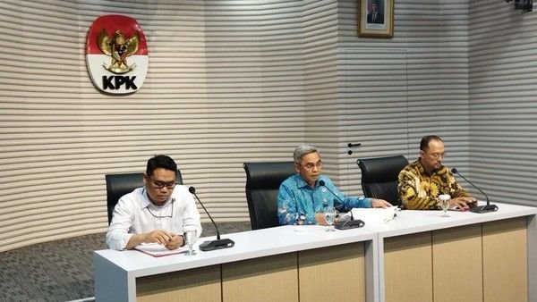 KPK Bongkar Cara Hasto Rayu Riezky Agar Harun Masiku Masuk DPR