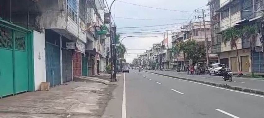 Hari Kedua Imlek, Jalan Sutrisno Medan Masih Sepi, Ruko Banyak yang Tutup