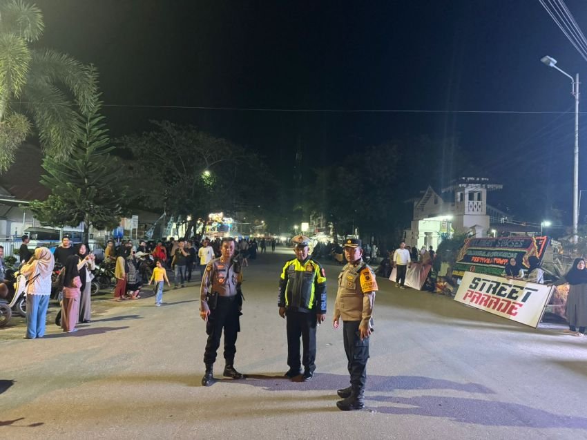 Polres Tanjungbalai Gelar Pengamanan Perlombaan Street Parade And Drumline Battle Marching Band TOMF 2025