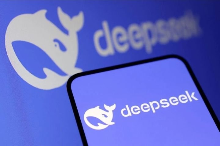 DeepSeek Menggebrak Pasar AI: Akankah ChatGPT dan Meta Tergeser ?