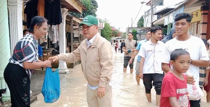 DPC Gerindra Bantu Warga Korban Banjir di Tebingtinggi