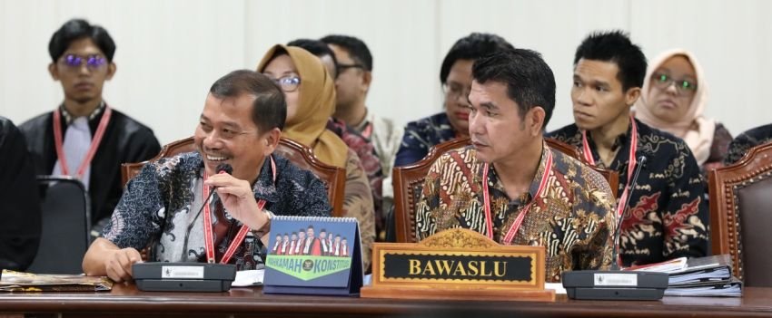 Vandiko-Ariston dan KPU Kabupaten Samosir Kompak Bantah Dalil Pembelian Formulir C6