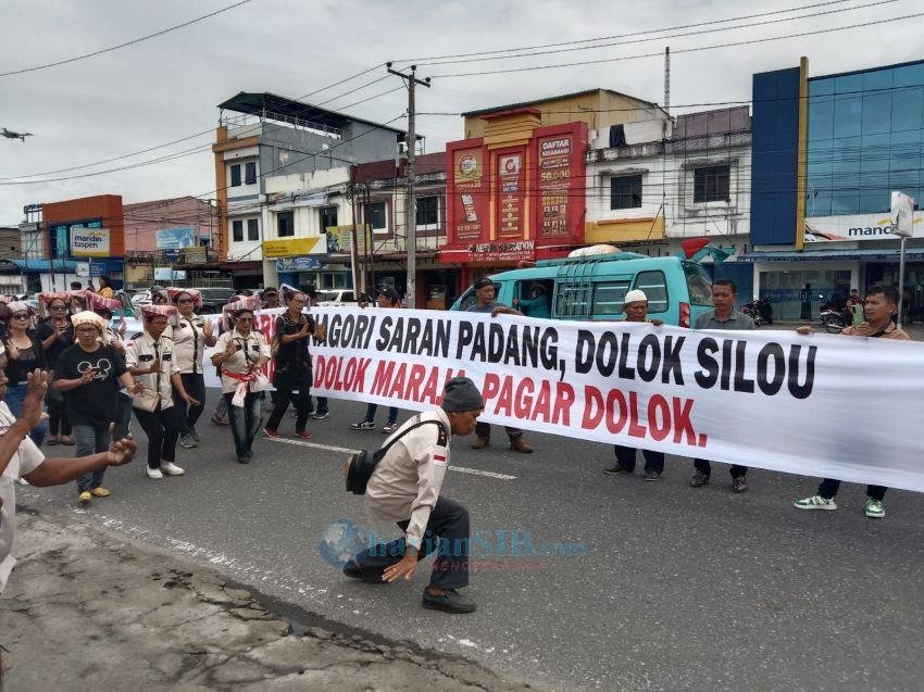 Unjuk Rasa di Kantor Bupati Simalungun, Sanopati 08 Tuntut Pemekaran Desa