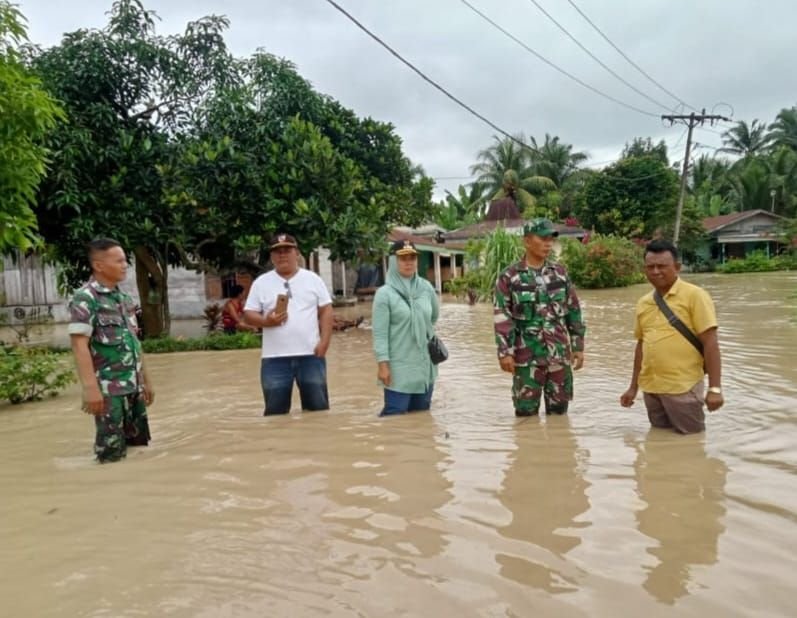 Tanggul Sungai Sibaro Jebol, Seratusan Rumah Warga di Dolokmasihul Sergai Terendam Banjir