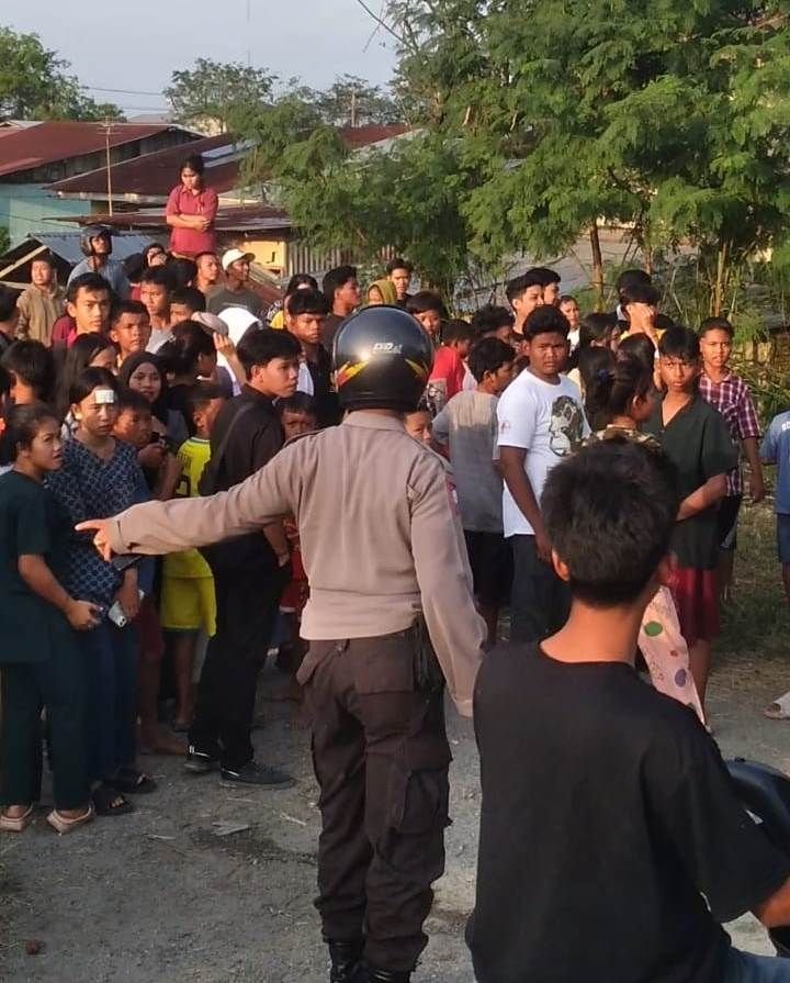 2 Kelompok Warga Tawuran di Jembatan Sungai Deli