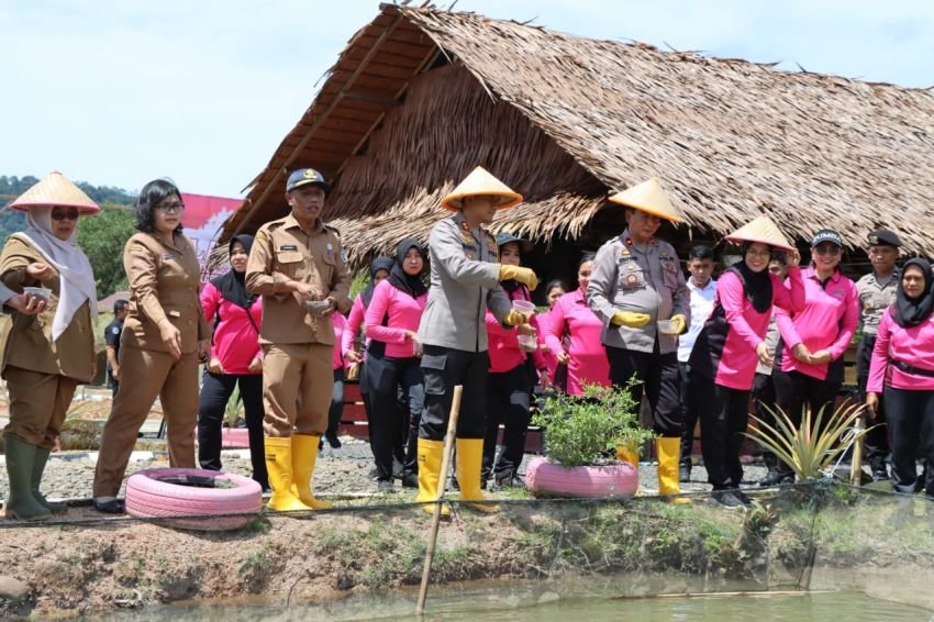 Polres Tapanuli Tengah Dukung Ketahanan Pangan, Ikuti Launching Serentak Program P2L