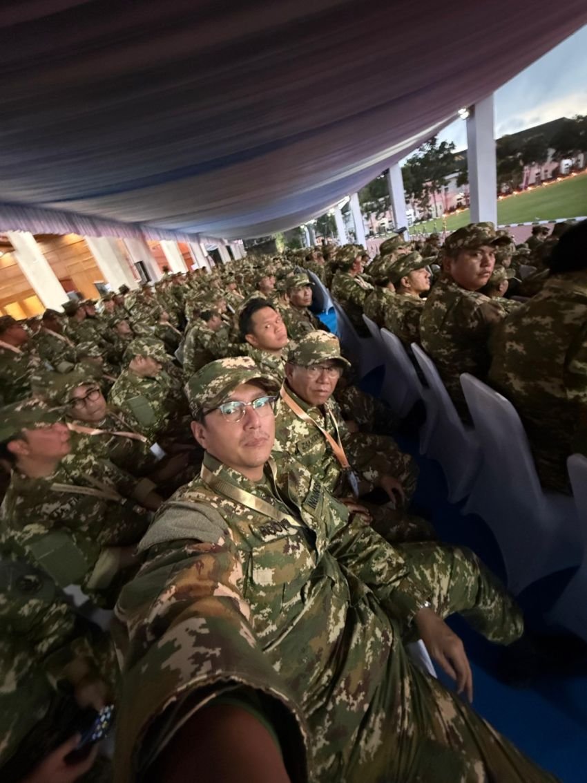 Rico Waas-Zakiyuddin Ikuti Upacara Parade Senja dan Penurunan Bendera Sang Merah Putih