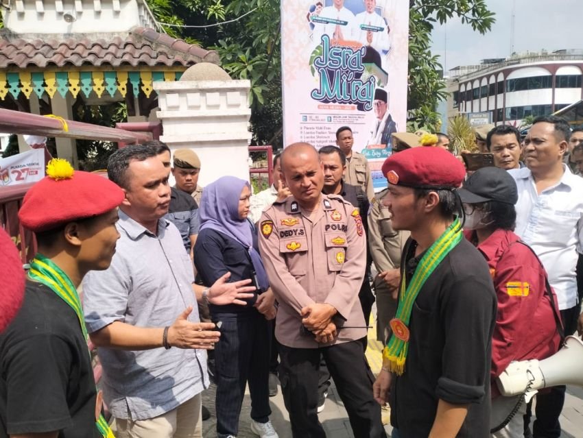 Belasan Mahasiswa DPC PMKRI Cabang Santo Bonaventura Unjurasa ke Pemko Medan, Tuntut Penutupan Tempat Hiburan Malam