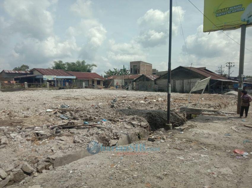 Bangunan Eks Pajak Tigarunggu Diratakan dengan Tanah