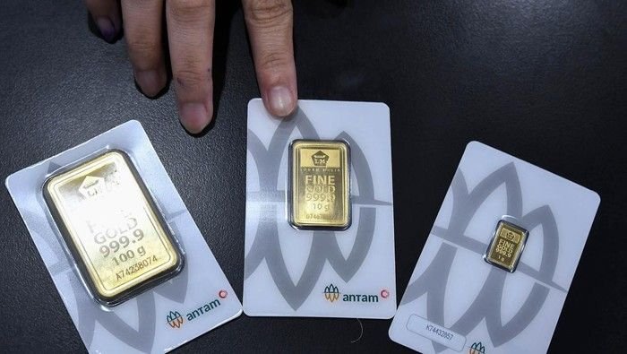 Rekor Baru, Harga Emas Antam Sentuh Rp1,624 Juta per Gram