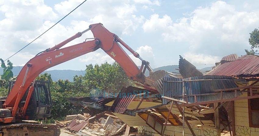 Perkara Inkrah, PN Sidikalang Eksekusi Rumah dan Lahan Pertanian di Lumban Simatupang