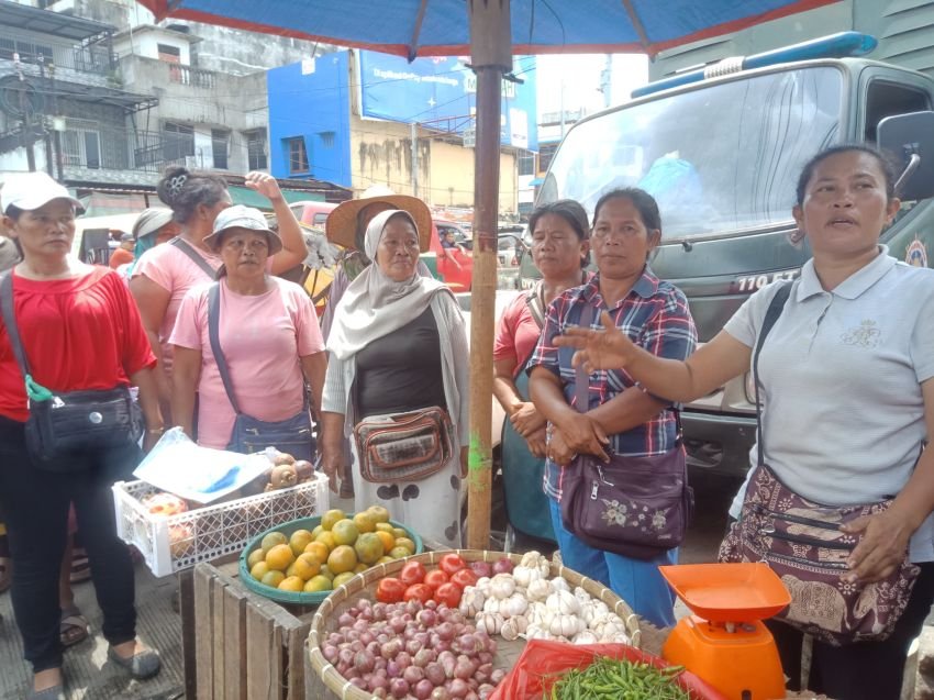 Protes karena Dilarang Jualan di Tepi Jalan, Pedagang Sukaramai: Pasar Akik Malah Berdiri di Badan Jalan