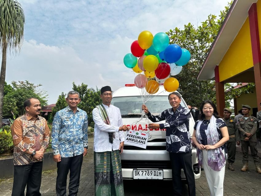 Konsul Jenderal Jepang di Medan Resmikan Pengadaan Ambulans di Namorambe