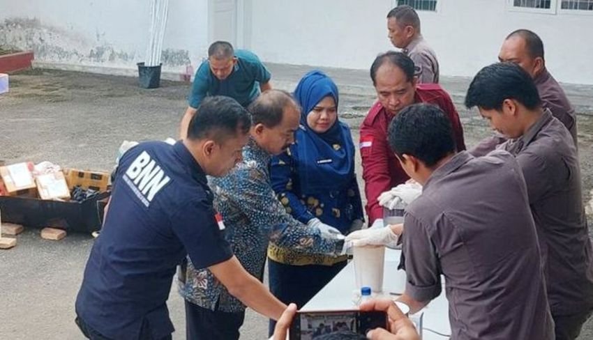 Kejari Deliserdang Musnahkan Barang Bukti 142 Perkara Inkrah