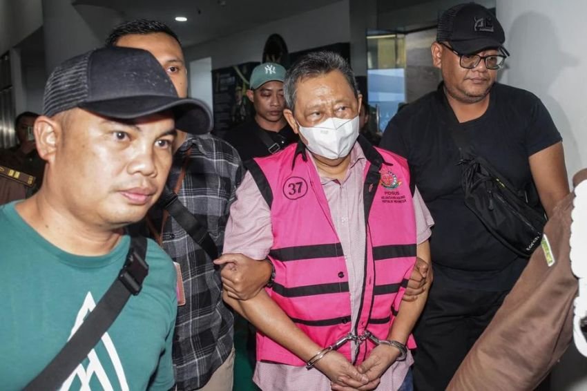 Kasus Korupsi Timah, Bos Sriwijaya Air Hendry Lie Didakwa Rugikan Negara Rp 300 Triliun