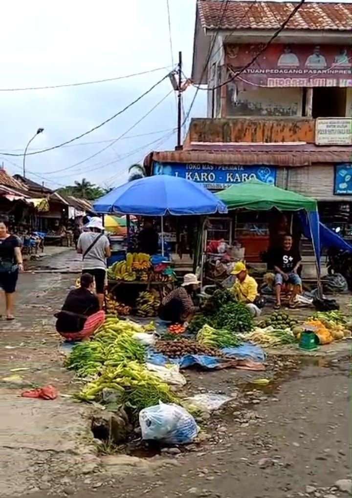 Sehari Jelang Puasa, Situasi Sejumlah Pasar Tradisional di Medan Terpantau Biasa Saja