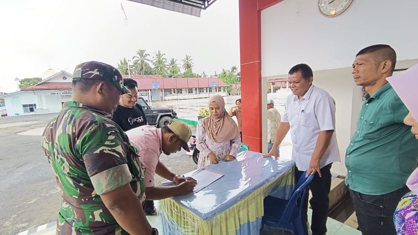 Diduga Hanyut Saat Banjir, Siswa SMKN- 1 Padangsidimpuan Temukan Sepeda Motor dan Mesin Genset