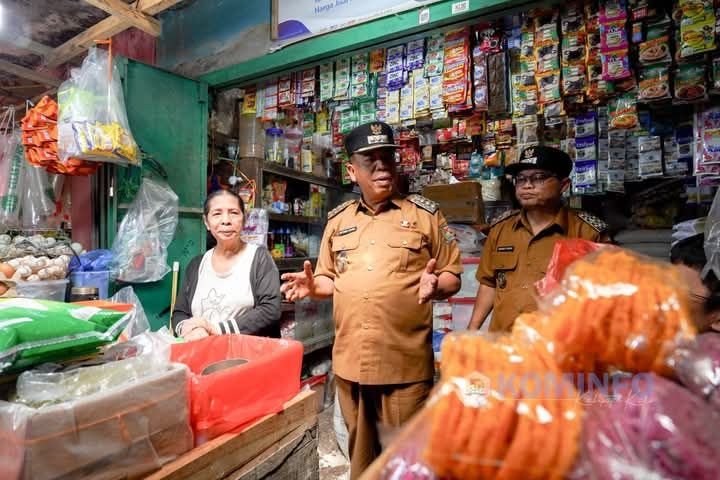 Tinjau Pusat Pasar Kabanjahe, Bupati Karo Pastikan Stabilitas Harga Bahan Pokok