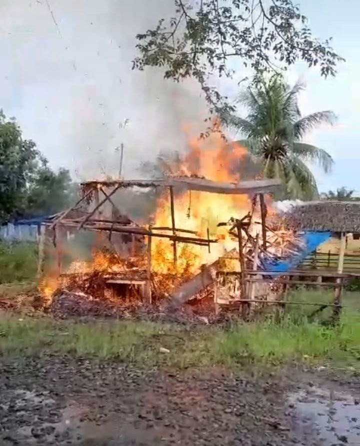 Polisi Bakar Barak Narkoba di Sunggal