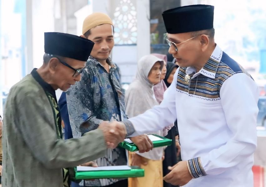 Bupati Simalungun Safari Ramadan di Dolok Batunanggar
