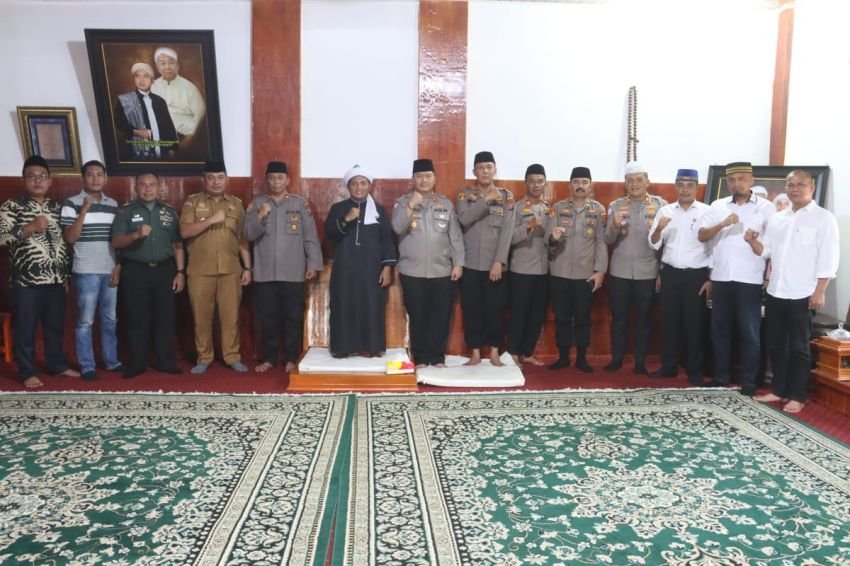 Kapolres Simalungun Silaturahmi dengan Tokoh Agama di Pondok Persulukan Serambi Babussalam