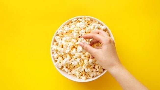 Hati-Hati ! Dokter Ingatkan Risiko Balita Mengonsumsi Popcorn