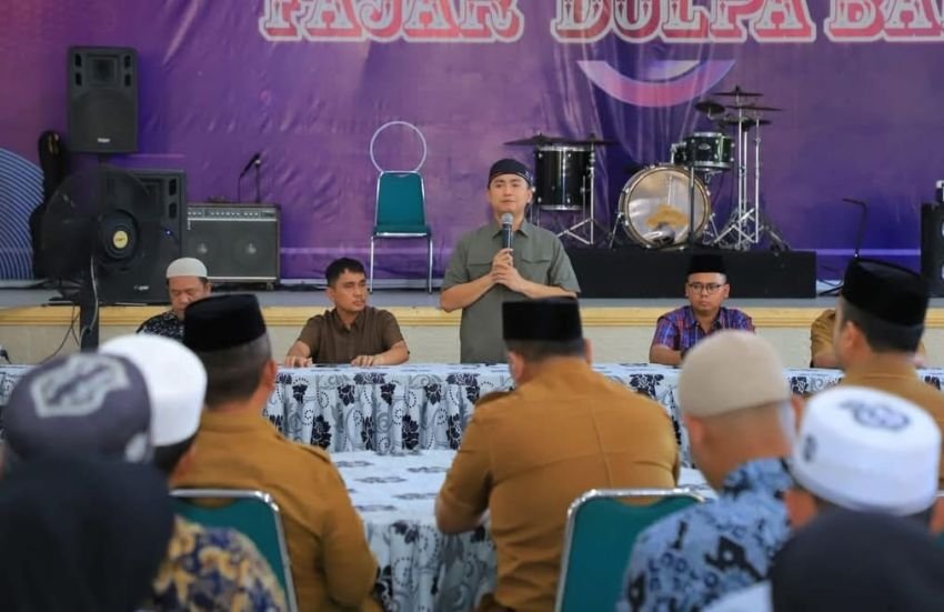 Seribu Lebih Guru Mengaji, Nazir Masjid dan Bilal Mayit di Labura Terima Tali Asih