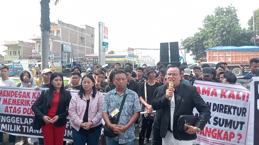 Mahasiswa dan Keluarga Tianas Situmorang Demo Polda, Desak Penyelesaian Kasus Bank Sumut
