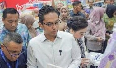Sidak Brastagi Supermarket, Wali Kota Medan Temukan Permen yang Kadaluarsanya Tidak Jelas