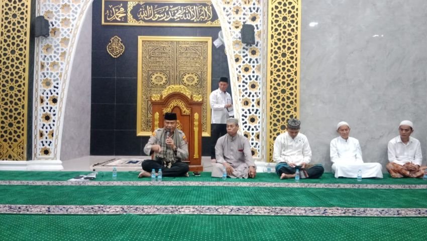 Kapolsek Patumbak Ceramah Kamtibmas di Masjid Al-Ikhlas