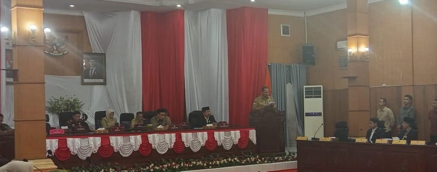 Bupati Batubara Sampaikan LKPJ Tahun 2024 dan Ranperda Pemberian Insentif