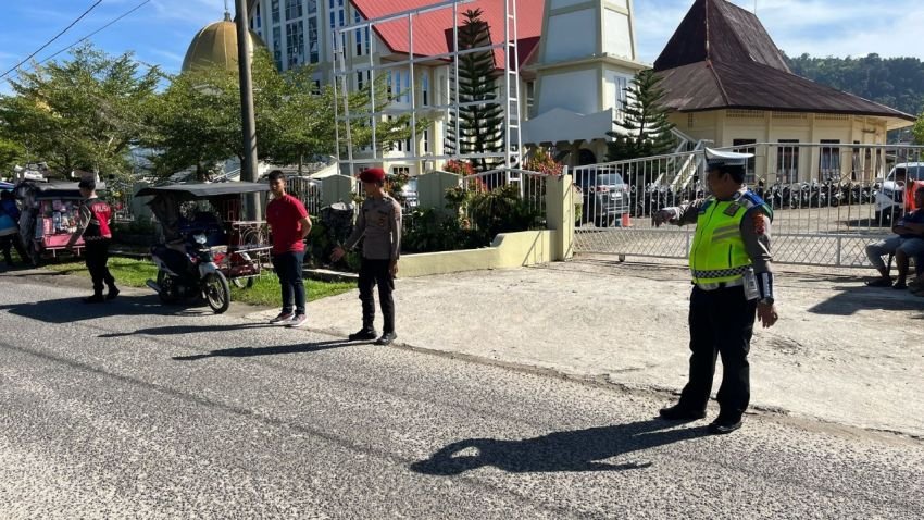 Kapolres Tapteng Kerahkan 168 Personel Amankan Ibadah Jumat Agung