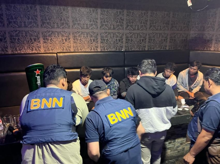 Polres Pematangsiantar Razia THM Studio 21 di Jalan Parapat, 16 Orang Pengunjung Dites Urine Negatif Narkotika