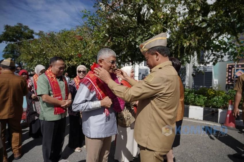 Bupati Karo Terima Kunjungan Ketua Umum Karo Foundation