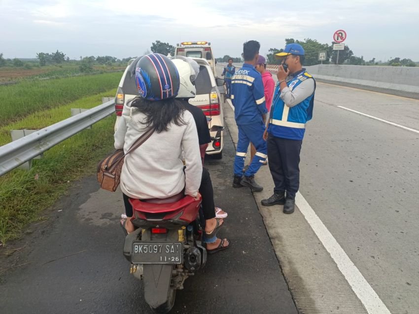 Pengendara Roda Dua Melaju di Jalan Tol MKTT, Jasamarga Lakukan Evakuasi