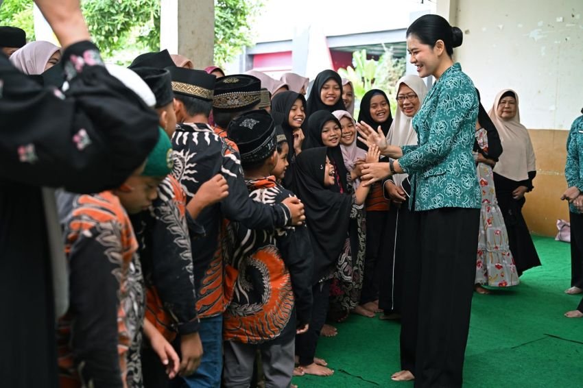 Ketua TP PKK Kahiyang Ayu Peringati HUT Sumut Bersama Anak-anak Panti Asuhan
