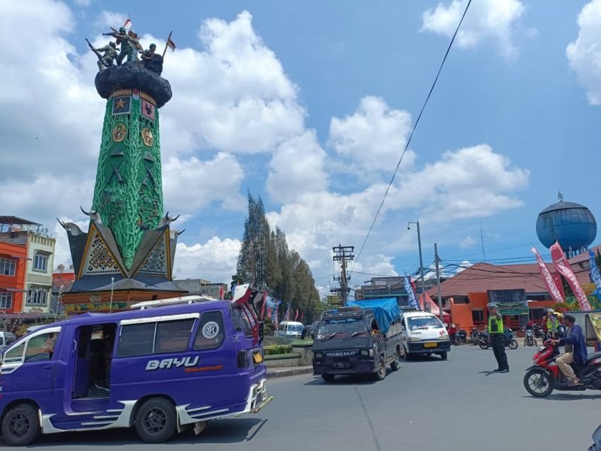 Hari Kedua Idul Fitri Arus Lalu Lintas Ramai Lancar di Kota Wisata Berastagi