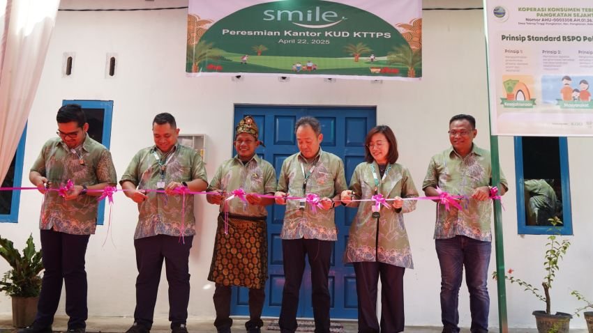 Asian Agri, Apical dan Kao Tinjau Perkembangan Program SMILE di Rantauprapat