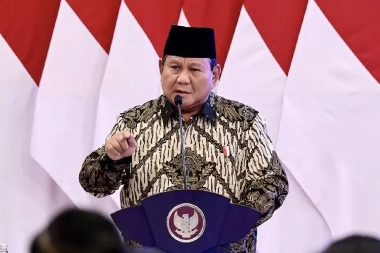 Prabowo Teken Perpres Pelibatan TNI-Polri dan Perlindungan Keluarganya