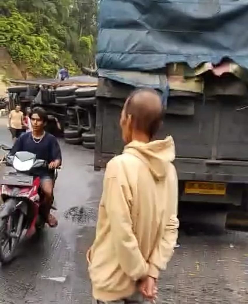 Kecelakaan Beruntun di Jalan Lintas Sibolga-Tarutung, Tewaskan Sopir Truk