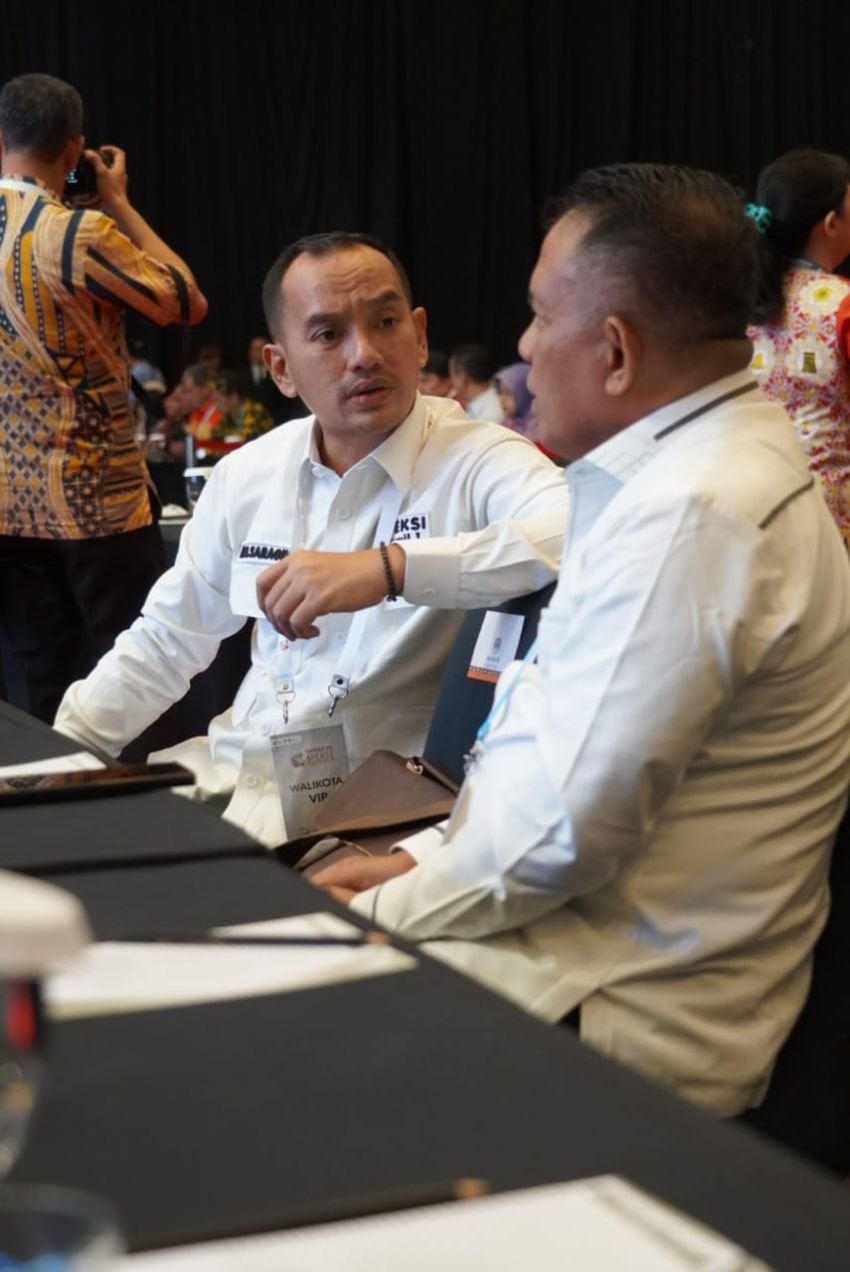 Wali Kota Tebingtinggi Hadiri Munas VII APEKSI di Surabaya